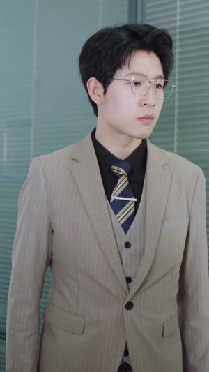 【难以自控的爱情】64集短剧全集一次看过瘾