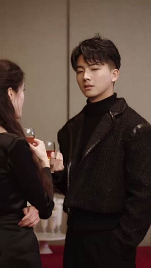 【穿成恶毒女配每天被男主惦记】100集短剧无广告观看