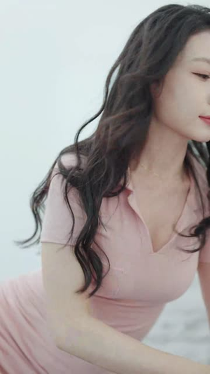 【闪婚后，我带憨夫总裁逆袭人生】全集短剧畅快观看