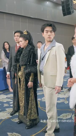 【新版：天王】82集短剧高清流畅观看
