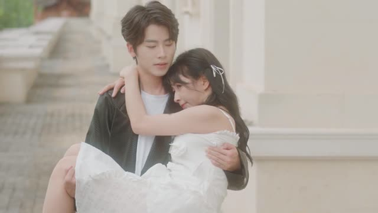 【穿书之重生boss爱上我 初夏&一航】精选短剧尽情看