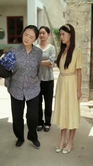 【暴躁老太被读心后，全家哐哐崛起】80集家庭短剧轻松看