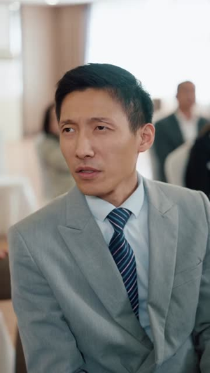 【摊牌了我能看见过去一万年】79集短剧免费全集观视