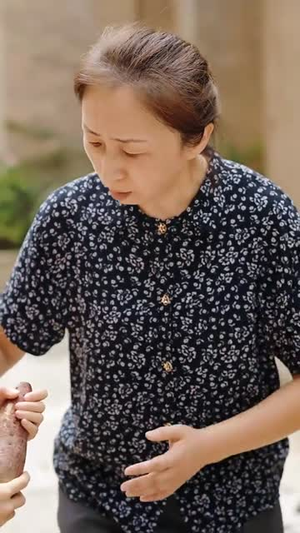 【穿到饥荒年我靠绑定挨骂系统顿顿吃肉】80集短剧在线免费享看