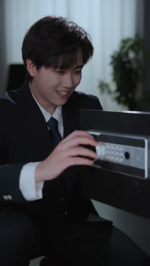 【牛马反击战】90集短剧免费在线完整追看